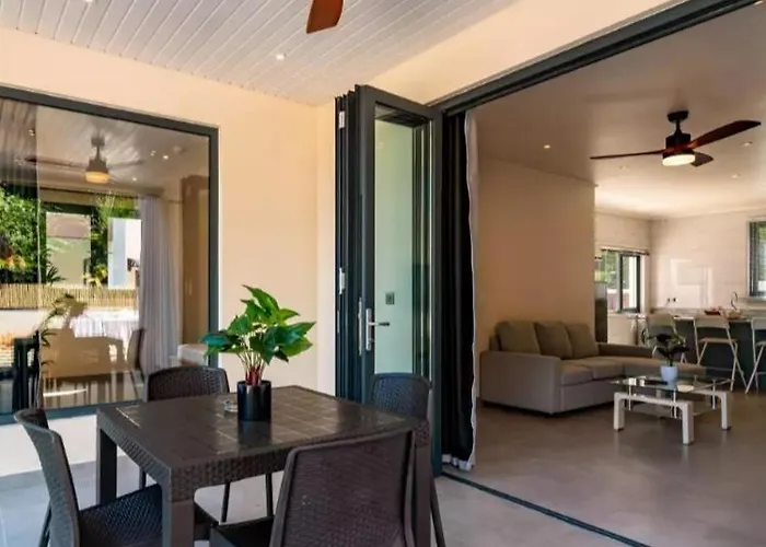 Apartment Riverside Retreat